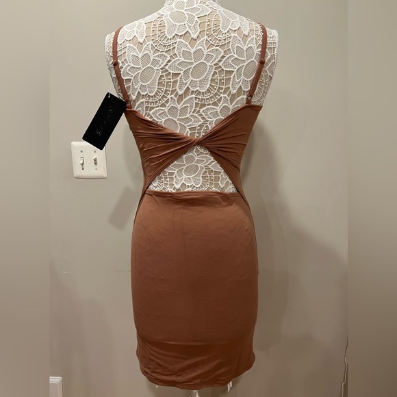 ALPHALETE ULTRASOFT ALLURE DRESS SZ LARGE OPEN BACK GYM WORKOUT ATHLEISURE MAUVE - Picture 7 of 9